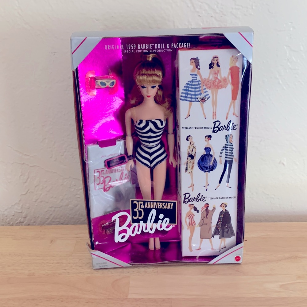 Vintage 1959 Barbie doll Reproduction NRFB 1993 35th Anniversary
